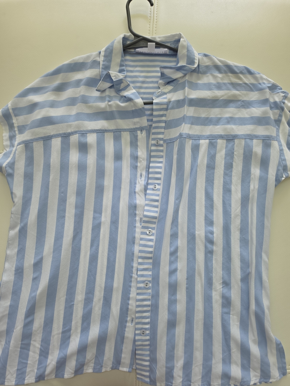 Jane And Delancey Light Blue And White Striped Tshirt - Picture 1 of 2